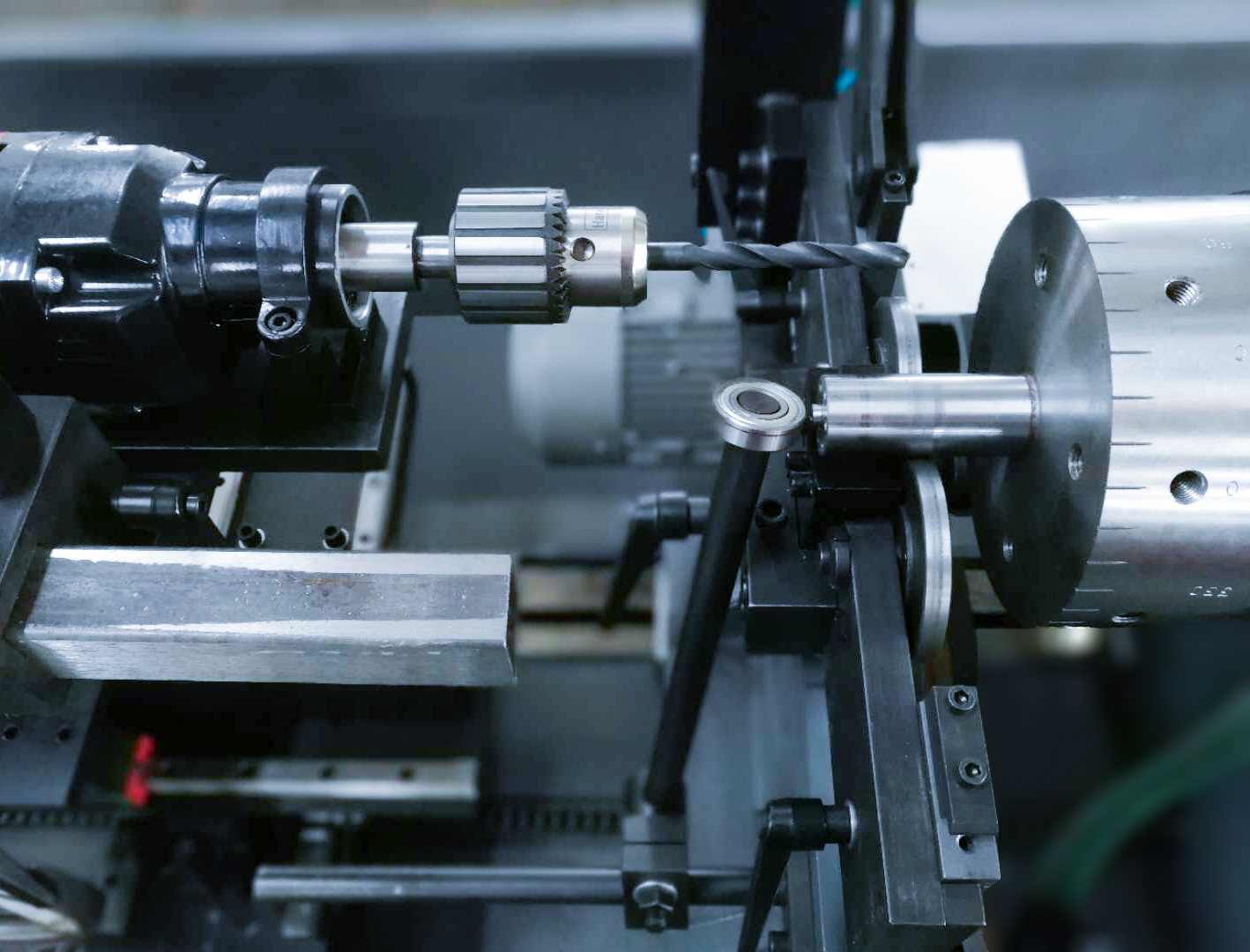 平衡機和動平衡機是一樣的么？